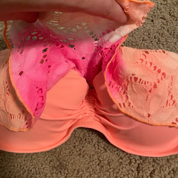Victoria Secret strapless bikini top - Picture 3 of 5